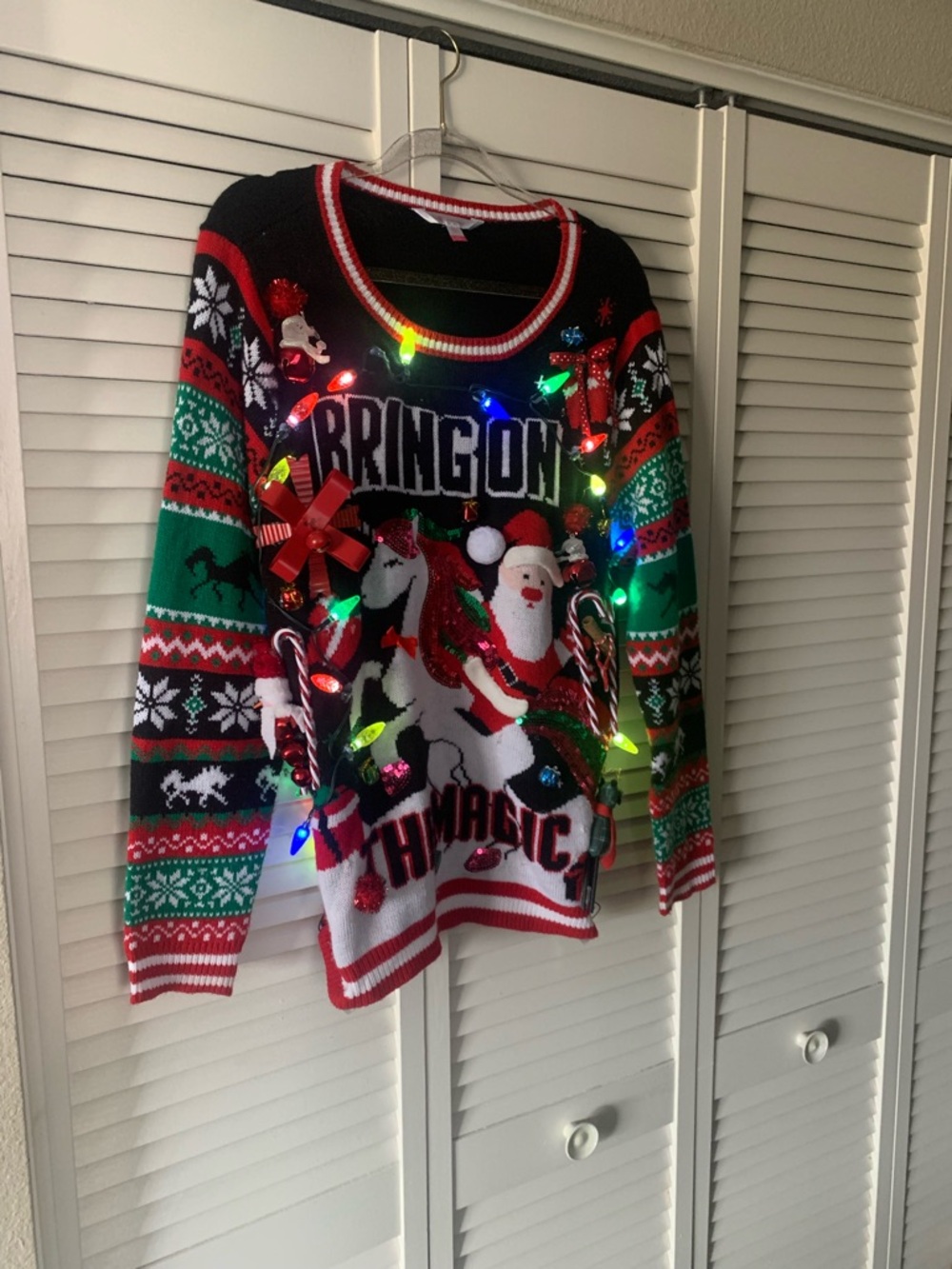 No Boundaries Junior's Bring On The Magic Multicolor Christmas Sweater XXXL(21)